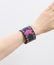 artipur COTTAGE（アルティプールコテージ）の「TKK : ビーズ刺繍カフ・バンブル（バングル/リストバンド）」