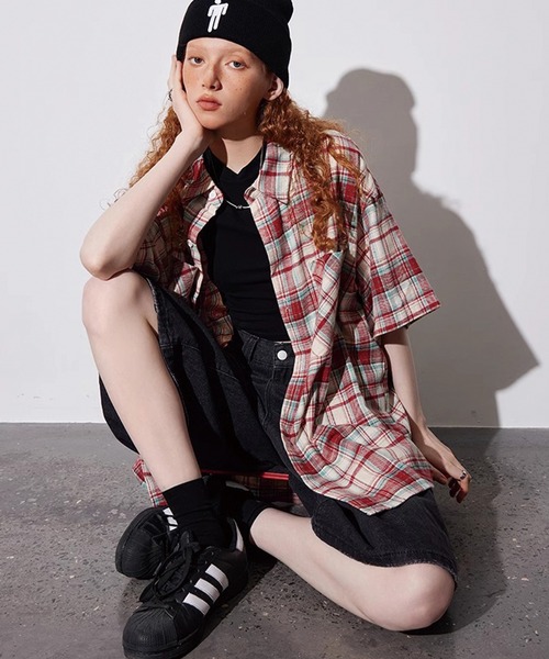 ADDITION STORE(アディションストア)の「\カラー展開がカワイイ♪女子っぽアメカジストリート/ レトロチェック ルーズシルエット ハーフスリーブシャツ(シャツ/ブラウス・レディース・ブルー/レッド/イエロー・MEDIUM/X-LARGE/LARGE)」の3枚目の写真