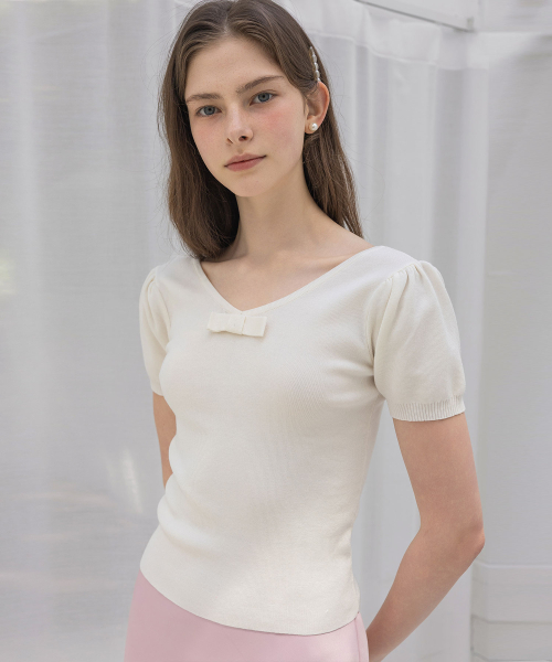 LAUTREDE MIN(ロートルドミン)の「Twoway Ribbon Puff Ivory Knit Top(ニット/セーター・レディース・アイボリー・FREE)」の1枚目の写真