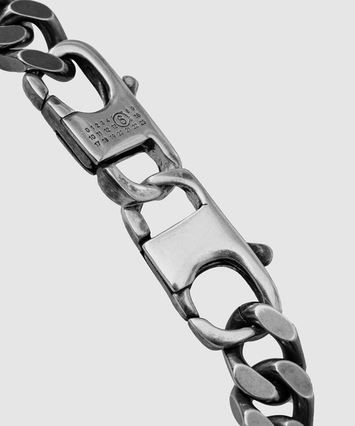MM6 Maison Margiela(エムエムシックス メゾン マルジェラ)の「BRACELET(ブレスレット・メンズ・その他1・M/S)」の2枚目の写真