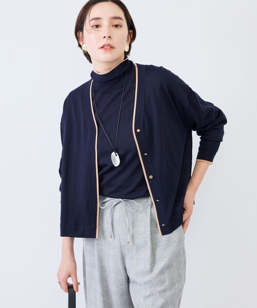 NOLLEY’S（ノーリーズ）の「《手洗い可能》18GマレーゆったりVネックカーディガン（カーディガン/ボレロ・レディース・ピンク/ミント/ホワイト系その他2/ブルー系その他6/ダークブラウン・38）」の5枚目の写真