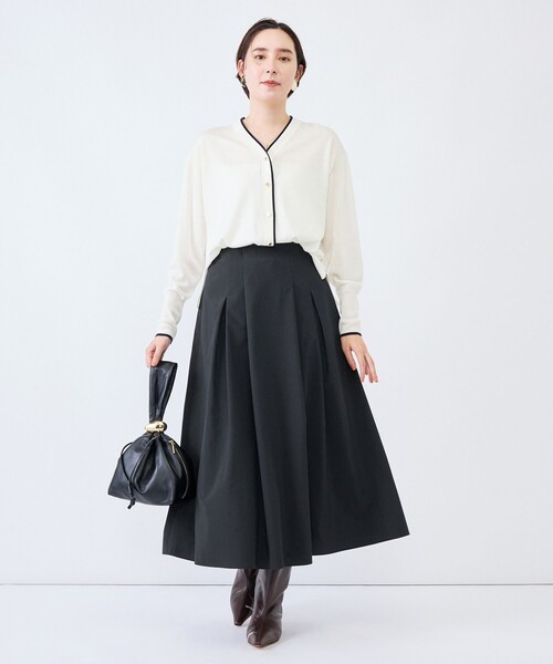 NOLLEY’S（ノーリーズ）の「《手洗い可能》18GマレーゆったりVネックカーディガン（カーディガン/ボレロ・レディース・ピンク/ミント/ホワイト系その他2/ブルー系その他6/ダークブラウン・38）」の18枚目の写真