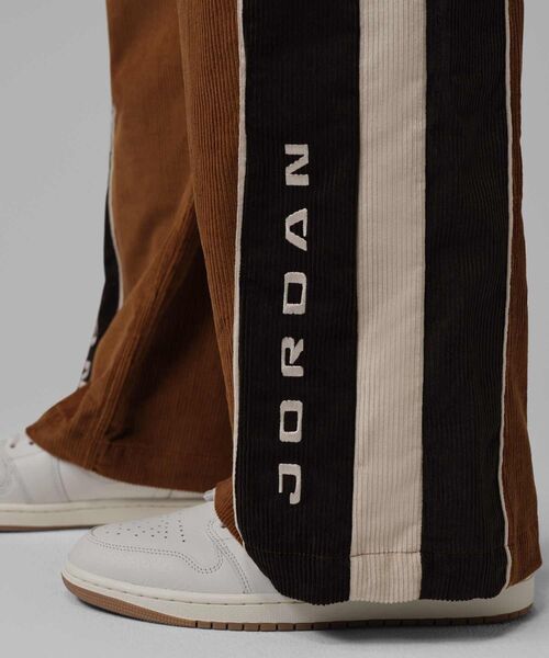 JORDAN BRAND（ジョーダンブランド）の「ジョーダン フライト メンズ コーデュロイ パンツ / Jordan Flight Men's Corduroy Pants IO1805-281 Light British Tan（その他パンツ・メンズ・ライトブラウン・XL/S/L/M/2XL）」の18枚目の写真