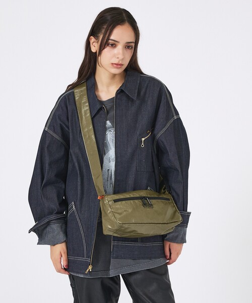 UNIVERSAL OVERALL(ユニバーサルオーバーオール)の「【UNIVERSAL OVERALL/ユニバーサルオーバーオール】Surplus TOOL square mini shoulder bag/ナイロン/バッグ/ショルダーバッグ/秋冬(ショルダーバッグ・メンズ・カーキ/ブラウン/ブラック・フリー)」の1枚目の写真