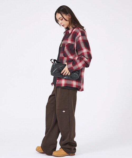 UNIVERSAL OVERALL(ユニバーサルオーバーオール)の「【UNIVERSAL OVERALL/ユニバーサルオーバーオール】Surplus TOOL square mini shoulder bag/ナイロン/バッグ/ショルダーバッグ/秋冬(ショルダーバッグ・メンズ・カーキ/ブラウン/ブラック・フリー)」の7枚目の写真