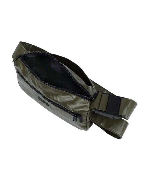 UNIVERSAL OVERALL(ユニバーサルオーバーオール)の「【UNIVERSAL OVERALL/ユニバーサルオーバーオール】Surplus TOOL square mini shoulder bag/ナイロン/バッグ/ショルダーバッグ/秋冬(ショルダーバッグ・メンズ・カーキ/ブラウン/ブラック・フリー)」の18枚目の写真