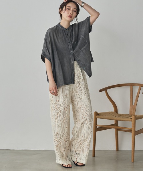 hunch(ハンチ)の「モチーフレース ストレートパンツ(その他パンツ・レディース・アイボリー/ダークブラウン/ブラック・FREE)」の4枚目の写真