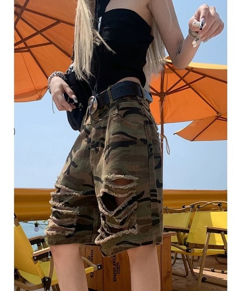 inst.ALL(インストール)の「迷彩柄ダメージルーズハーフパンツ(その他パンツ・レディース・カーキ・L/M/S)」の1枚目の写真