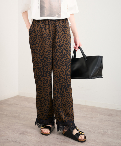 U by SPICK&SPAN(ユーバイスピックアンドスパン)の「ARCHIVE STANCE/アーカイブスタンス lace hem leopard pants(スラックス・レディース・ブラウン・FREE)」の6枚目の写真
