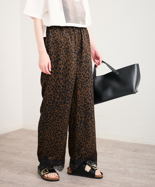 U by SPICK&SPAN(ユーバイスピックアンドスパン)の「ARCHIVE STANCE/アーカイブスタンス lace hem leopard pants(スラックス・レディース・ブラウン・FREE)」の7枚目の写真