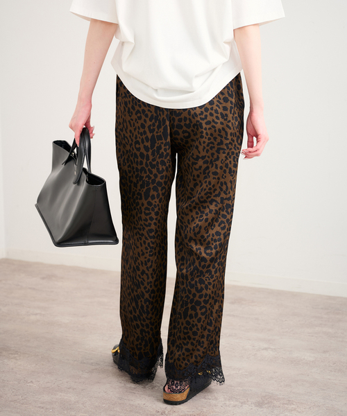 U by SPICK&SPAN(ユーバイスピックアンドスパン)の「ARCHIVE STANCE/アーカイブスタンス lace hem leopard pants(スラックス・レディース・ブラウン・FREE)」の8枚目の写真