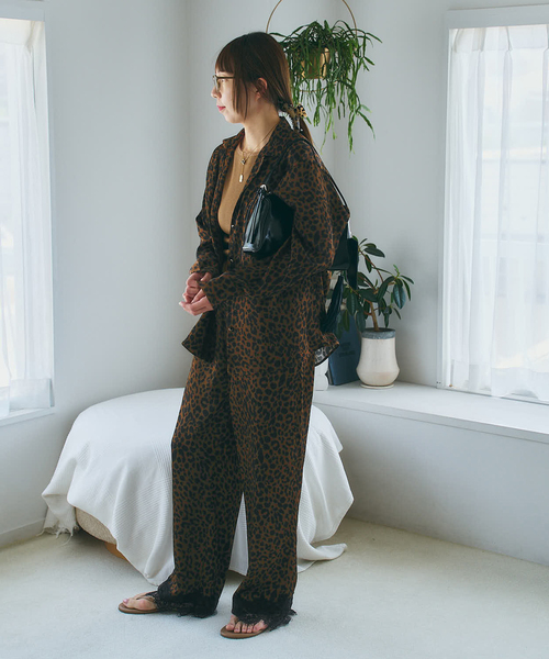 U by SPICK&SPAN(ユーバイスピックアンドスパン)の「ARCHIVE STANCE/アーカイブスタンス lace hem leopard pants(スラックス・レディース・ブラウン・FREE)」の12枚目の写真