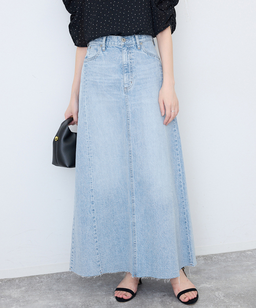 SLOBE IENA(スローブイエナ)の「《シリーズあり/》LE DENIM RADIAL FLAREデニムスカート(デニムスカート・レディース・スカイブルー・36/38)」の5枚目の写真