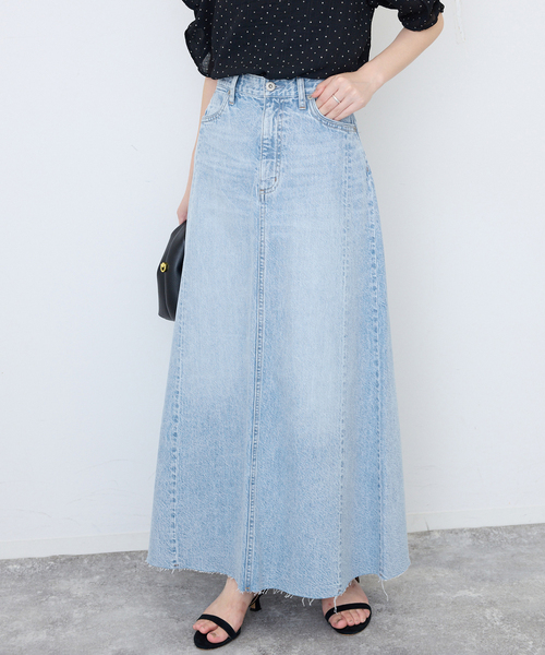 SLOBE IENA(スローブイエナ)の「《シリーズあり/》LE DENIM RADIAL FLAREデニムスカート(デニムスカート・レディース・スカイブルー・36/38)」の6枚目の写真