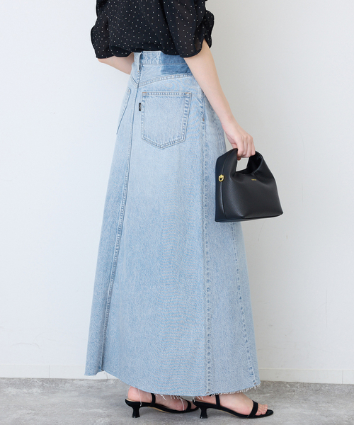 SLOBE IENA(スローブイエナ)の「《シリーズあり/》LE DENIM RADIAL FLAREデニムスカート(デニムスカート・レディース・スカイブルー・36/38)」の9枚目の写真
