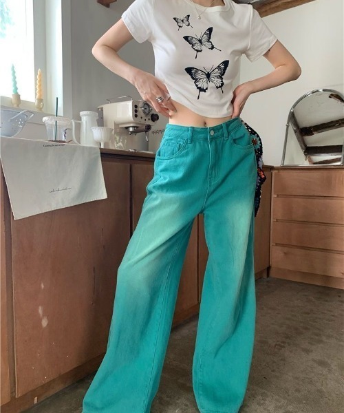 AVYL(アヴィル)の「バタフライグラフィック タイトちびTシャツ(Tシャツ/カットソー・レディース・ホワイト/ブラック・M)」の6枚目の写真