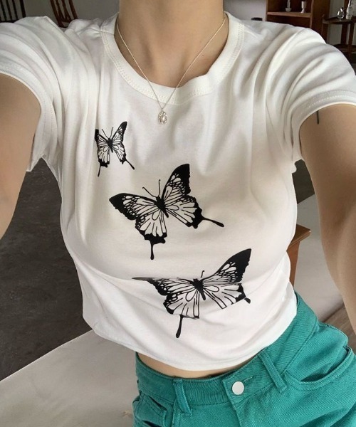 AVYL(アヴィル)の「バタフライグラフィック タイトちびTシャツ(Tシャツ/カットソー・レディース・ホワイト/ブラック・M)」の13枚目の写真