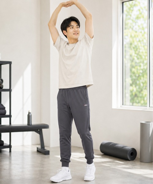 FILA(フィラ)の「FILA フィラ スムースジャージパンツ メンズ ストレッチ 伸縮性 ジョガーパンツ トラックパンツ(その他パンツ・メンズ・チャコールグレー/ネイビー/ブラック・M/LL/L)」の2枚目の写真