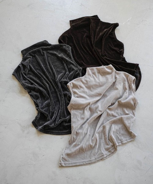 WILLFULLY(ウィルフリー)の「stretch sheer velour bottle neck no sleeve tops(その他トップス・レディース・ダークブラウン/チャコール/グレイッシュベージュ・FREE)」の11枚目の写真