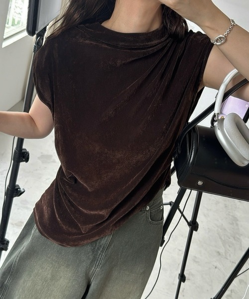 WILLFULLY(ウィルフリー)の「stretch sheer velour bottle neck no sleeve tops(その他トップス・レディース・ダークブラウン/チャコール/グレイッシュベージュ・FREE)」の13枚目の写真