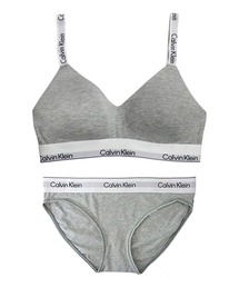 Calvin Klein（カルバン・クライン）の「Calvin Klein ブラ&ショーツ セット（ブラ&ショーツ）」