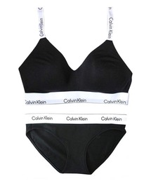Calvin Klein（カルバン・クライン）の「Calvin Klein ブラ&ショーツ セット（ブラ&ショーツ）」