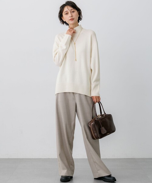 23区 S(ニジュウサンクチイサイサイズ)の「カシミヤブレンド ハイネック ニット(ニット/セーター・レディース・イエロー系/グレー系/ホワイト系/ダルブルー系/ワイン系/スカイブルー系/レッド系/ベージュ系・32)」の9枚目の写真