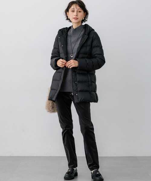 23区 S(ニジュウサンクチイサイサイズ)の「カシミヤブレンド ハイネック ニット(ニット/セーター・レディース・イエロー系/グレー系/ホワイト系/ダルブルー系/ワイン系/スカイブルー系/レッド系/ベージュ系・32)」の13枚目の写真