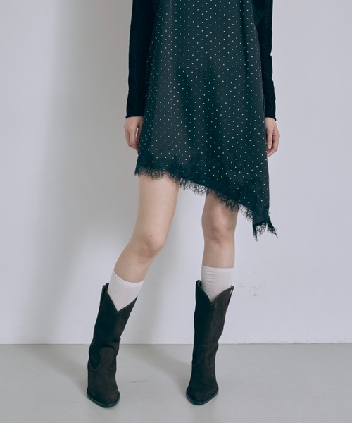 EN NEUME(エンノイム)の「Polka Dot Satin Lace Cami Dress(ワンピース・レディース・ベージュ/ブラック/アイボリー/ブラウン・FREE)」の6枚目の写真