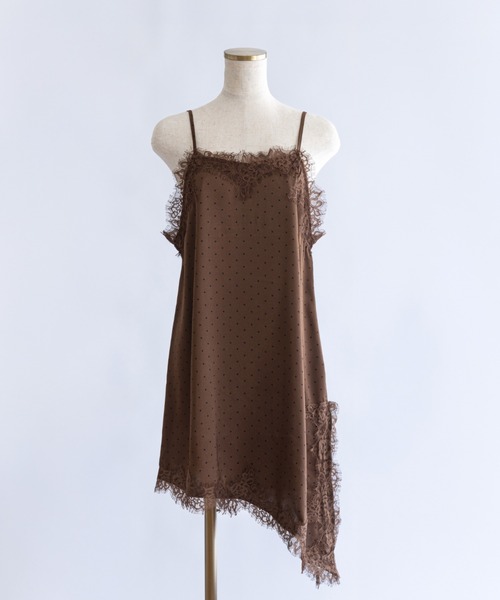 EN NEUME(エンノイム)の「Polka Dot Satin Lace Cami Dress(ワンピース・レディース・ベージュ/ブラック/アイボリー/ブラウン・FREE)」の17枚目の写真