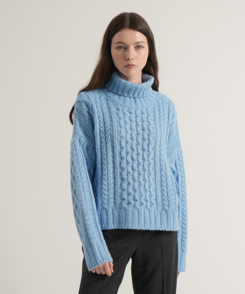 VLETI（ブレッティ）の「Wool Cable Turtleneck Sweater (Skyblue)（ニット/セーター・レディース・スカイブルー・FREE）」の2枚目の写真