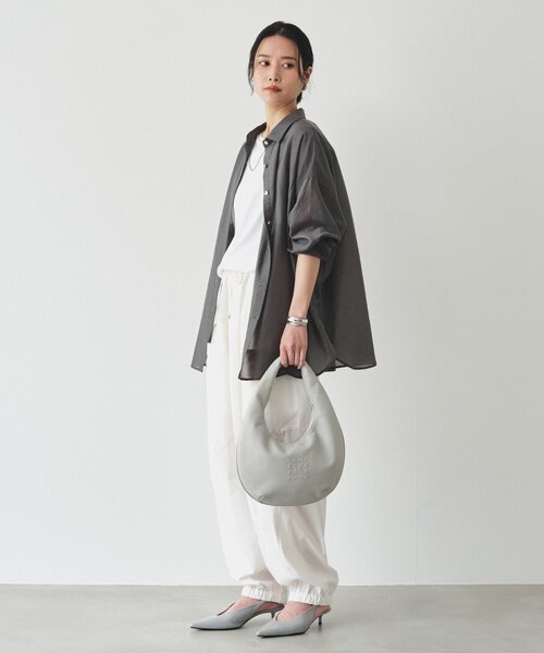 russet（ラシット）の「エンボスモノグラムサークルバッグ（トートバッグ・レディース・ブラック/ダークブラウン/ライトグレー・FREE）」の11枚目の写真