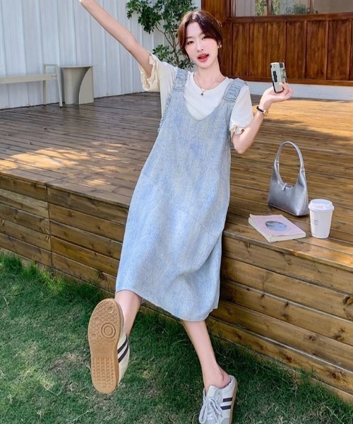 FAVORITO(ファヴォリート)の「トップス+キャミワンピースセットアップ(セットアップ・レディース・ライトブルー・F)」の11枚目の写真