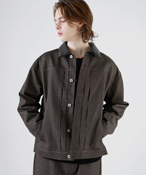SOCCE(ソーシー)の「2way襟レザールーズシルエット短丈リジッドデニムジャケット(デニムジャケット・メンズ・ブラウン/ブラック・S/XL/L/M)」の2枚目の写真