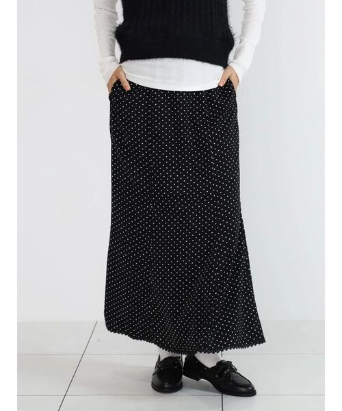 FIKA.(フィーカ)の「Dot lace trim skirt(スカート・レディース・ダークブラウン/ブラック/ベージュ・MEDIUM)」の8枚目の写真