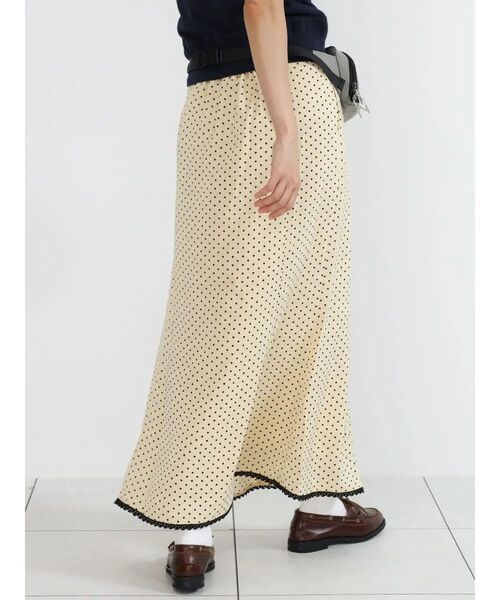 FIKA.(フィーカ)の「Dot lace trim skirt(スカート・レディース・ダークブラウン/ブラック/ベージュ・MEDIUM)」の19枚目の写真