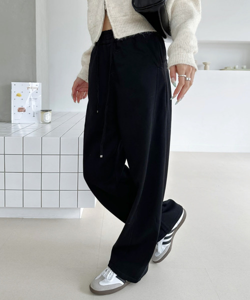 Ada.（エイダ）の「ウエストゴム ワイド ストレート スウェットパンツ（その他パンツ・レディース・ブラック/杢グレー/オートミール・FREE）」の2枚目の写真