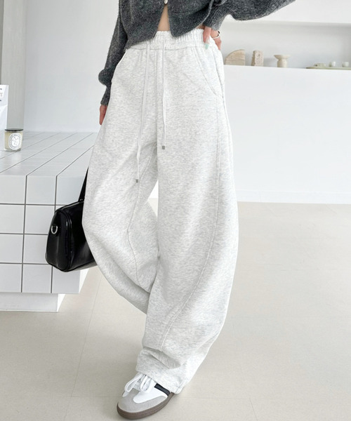 Ada.（エイダ）の「ウエストゴム ワイド ストレート スウェットパンツ（その他パンツ・レディース・ブラック/杢グレー/オートミール・FREE）」の4枚目の写真