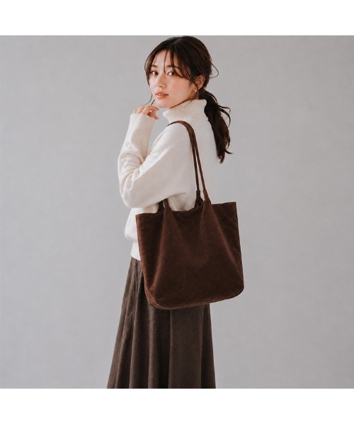 tokohana（トコハナ）の「スエード調 トートバッグ ポーチ 付き（トートバッグ・レディース・ブラック/ダークブラウン/ブラウン・FREE）」の6枚目の写真