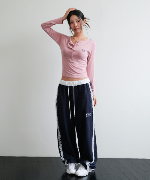 muahmuah（ムーアムーア）の「レースバンド ワイド ウエストゴムパンツ [ネイビー]（スウェットパンツ・レディース・その他・FREE）」の3枚目の写真