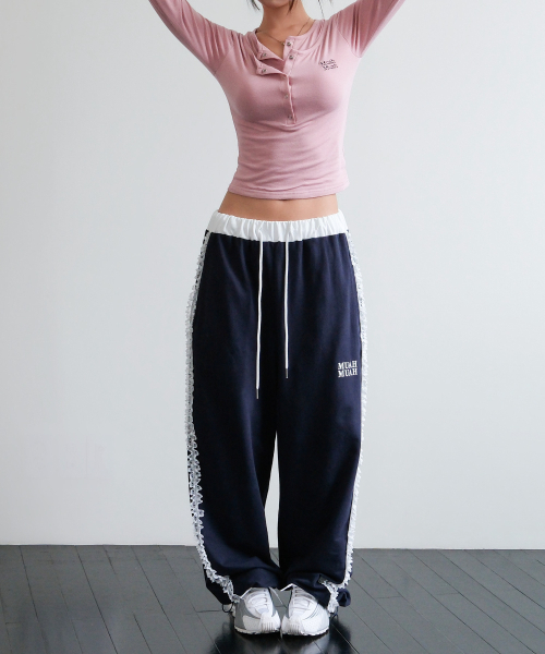 muahmuah（ムーアムーア）の「レースバンド ワイド ウエストゴムパンツ [ネイビー]（スウェットパンツ・レディース・その他・FREE）」の5枚目の写真