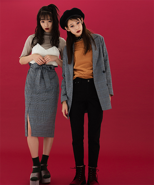 WEGO（ウィゴー）の「WEGO/ラメハイネックフリルカットソー（Tシャツ/カットソー・レディース・ライトブラウン/シルバー/ブラック/ロイヤルブルー/ピンク/ブラック系その他・FREE）」の14枚目の写真