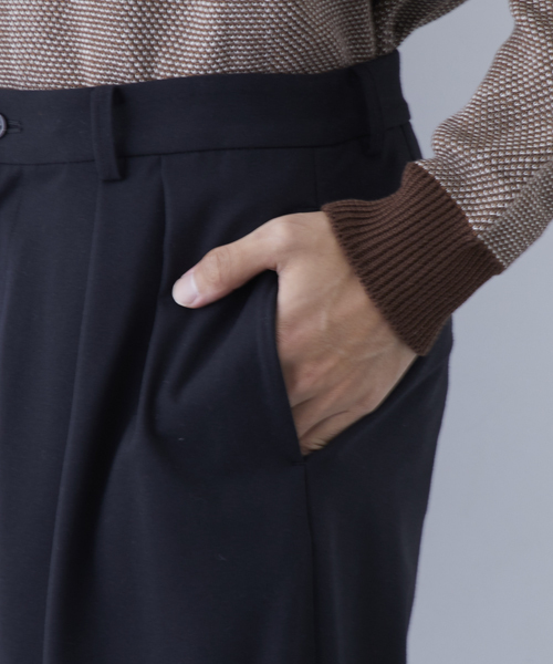 STUDIOUS（ステュディオス）の「ストレッチフランネルワイドパンツ（スラックス・メンズ・ブラック/ネイビー/ワイン・1/2/3）」の10枚目の写真