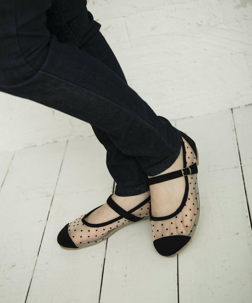 OLIVE des OLIVE（オリーブデオリーブ）の「チュールドット シューズ（バレエシューズ・レディース・オフホワイト/ブラック・SMALL/MEDIUM/LARGE）」の7枚目の写真