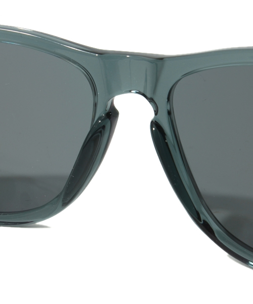 SHIPS GENERAL SUPPLY（シップスジェネラルサプライ）の「OAKLEY