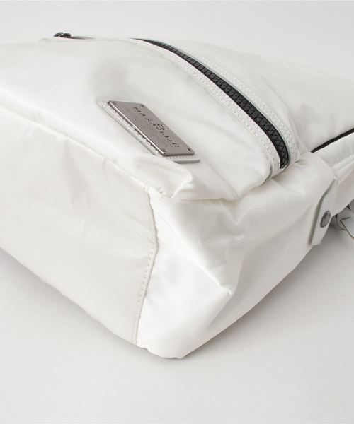 ARCHIVER（アーカイバ）の「【62】【it】【MAKAVELIC】SIERRA　STANDARD DAYPACK（バックパック/リュック・レディース・ホワイト/ダークグレー/カーキ・FREE）」の5枚目の写真