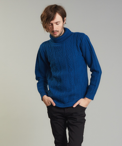 5351 POUR LES HOMMES(ゴーサンゴーイチプールオム)の「ルーガ タートルネックニット(ニット/セーター・メンズ・ブルー/ホワイト/ブラック/グレー/ワイン・44/46/48)」の4枚目の写真