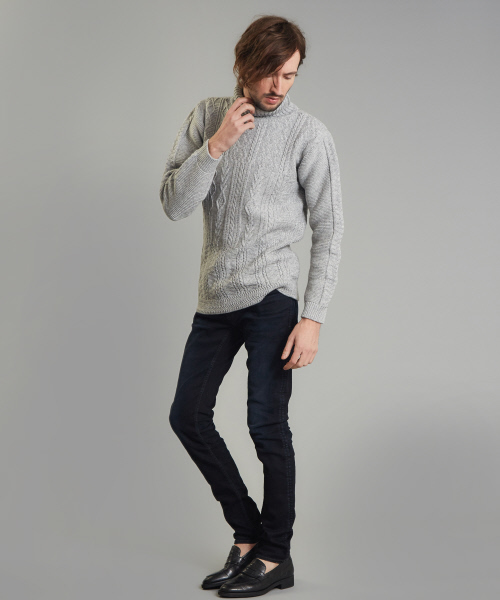 5351 POUR LES HOMMES(ゴーサンゴーイチプールオム)の「ルーガ タートルネックニット(ニット/セーター・メンズ・ブルー/ホワイト/ブラック/グレー/ワイン・44/46/48)」の20枚目の写真