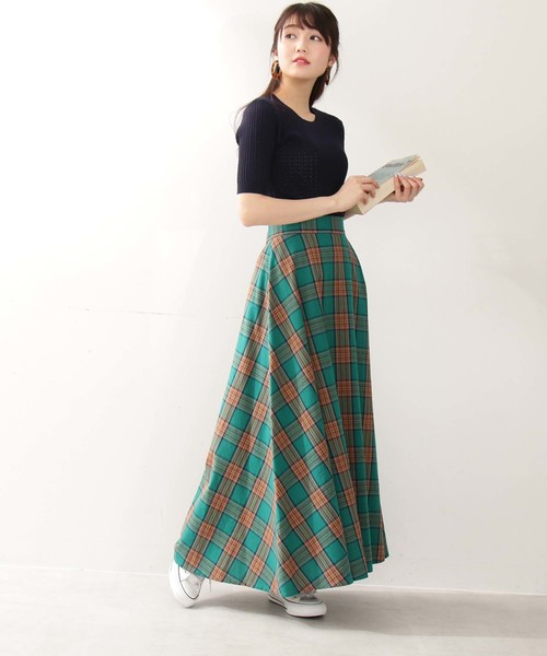 N.（N. Natural Beauty Basic）（エヌエヌナチュラルビューティーベーシック）の「レースケーブルニット五分袖（ニット/セーター・レディース・ホワイト/ネイビー/レッド・MEDIUM）」の9枚目の写真