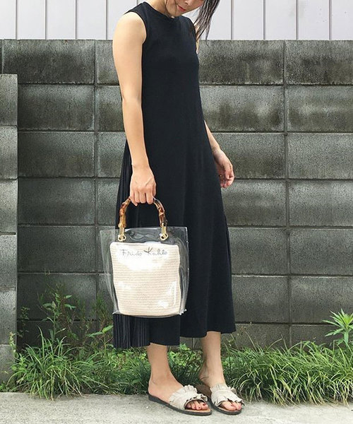 shopnikoniko（ショップニコニコ）の「バンブークリアバッグビニールバッグ（ハンドバッグ・レディース・ブラック/アイボリー・フリー）」の11枚目の写真